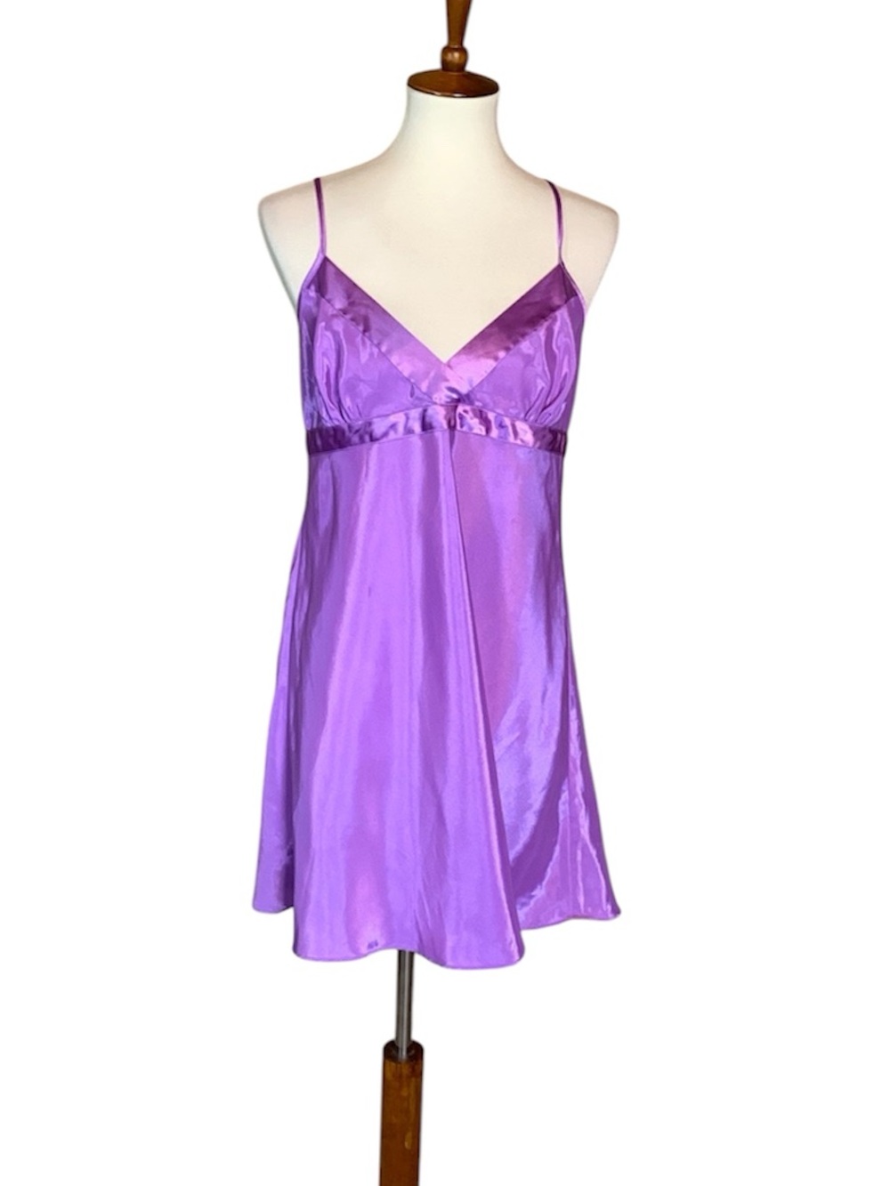Victoria’s Secret peach satin chemise lingerie Size Large